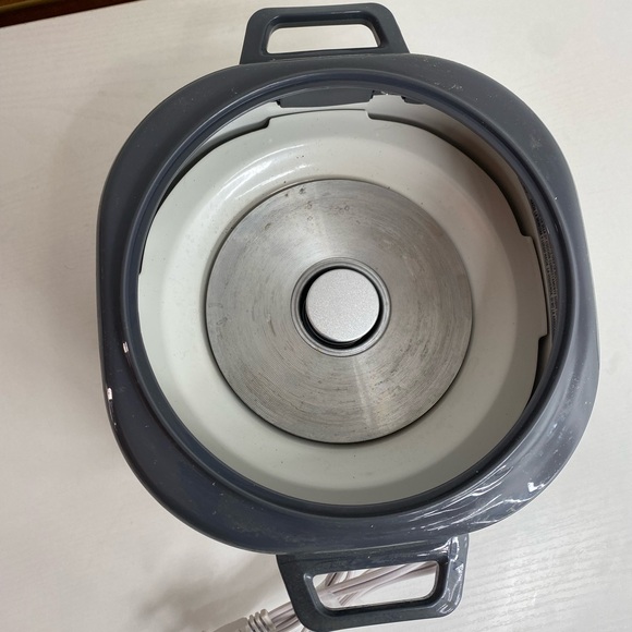 BLACK+DECKER 3 Cup Capacity Rice Cooker - Picture 9 of 12